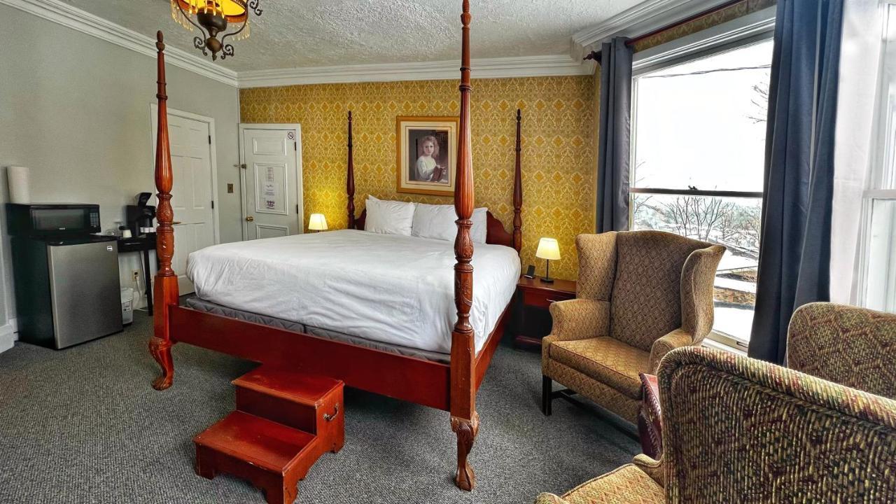 Inn At The Falls Bracebridge Bagian luar foto