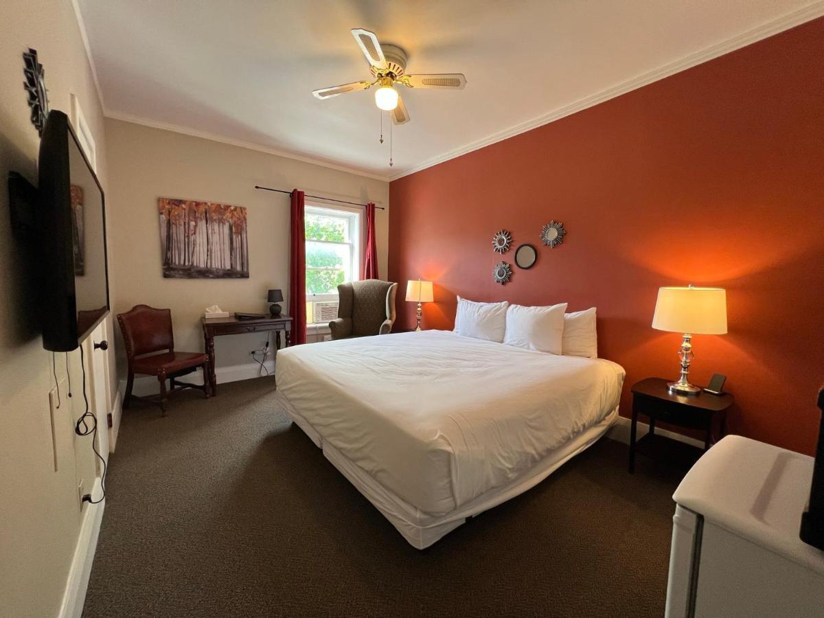 Inn At The Falls Bracebridge Bagian luar foto