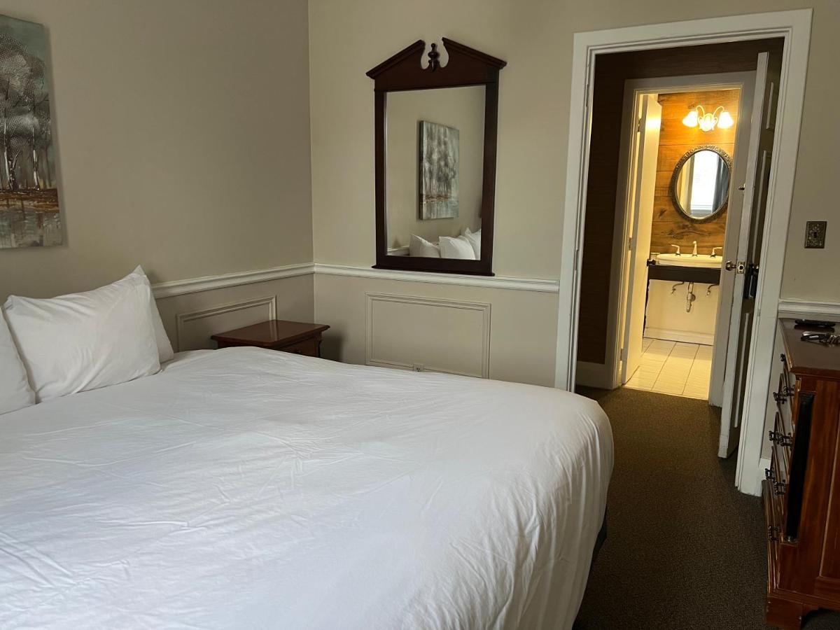 Inn At The Falls Bracebridge Bagian luar foto