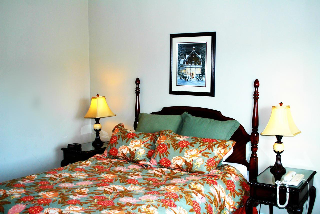 Inn At The Falls Bracebridge Bagian luar foto